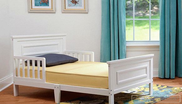 Łóżko dla trzyletniego dziecka z bokami - 1
