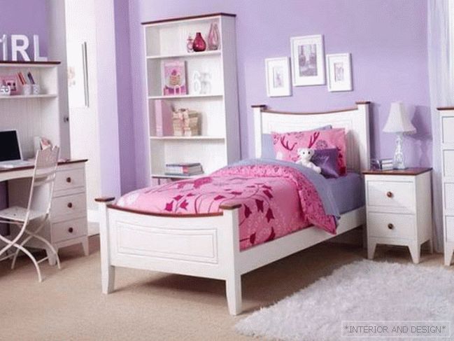 Sypialnia w odcieniach różu i fioletu