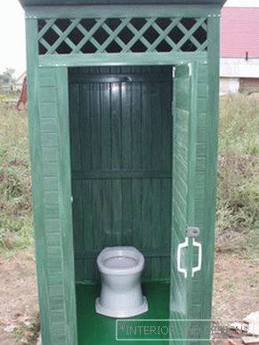 Toaleta w kraju