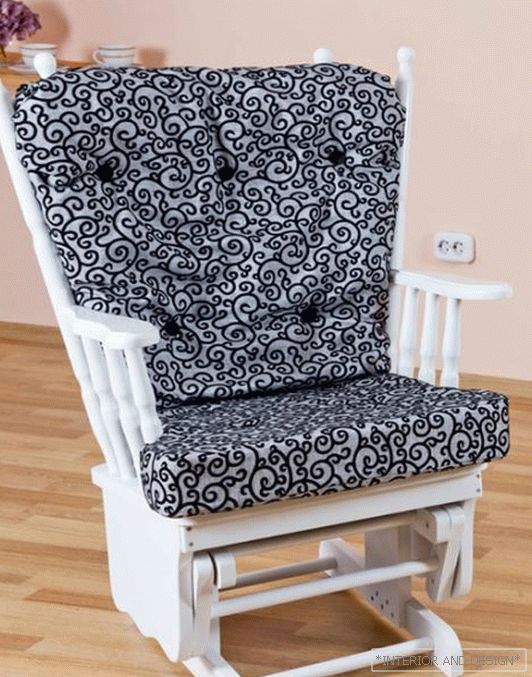 Meble tapicerowane (fotel bujany) - 4