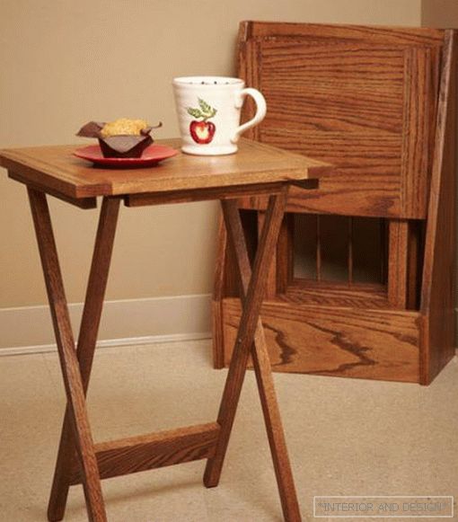 Drewniany stół-stolik - zdjęcie 1